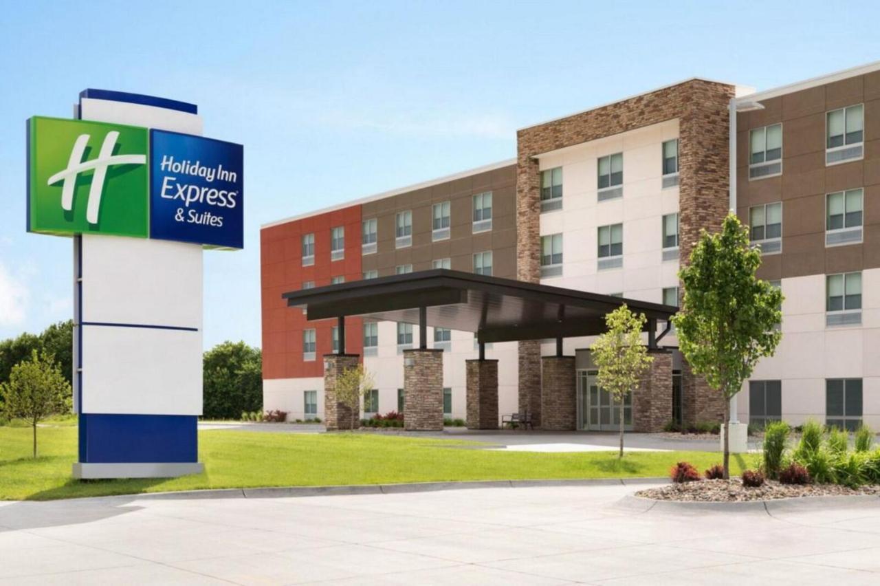 Holiday Inn Express & Suites Oscoda By Ihg Extérieur photo