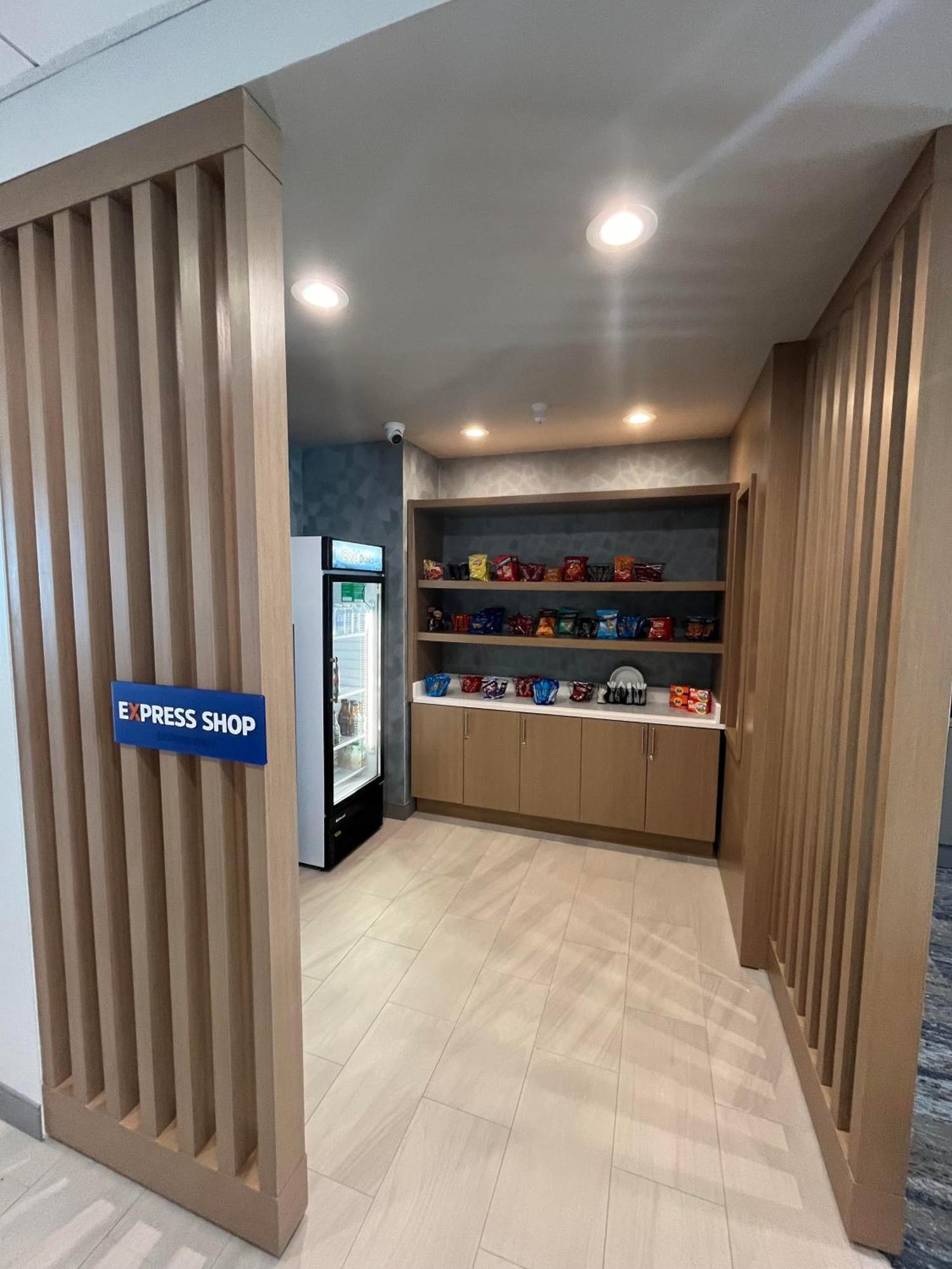 Holiday Inn Express & Suites Oscoda By Ihg Extérieur photo