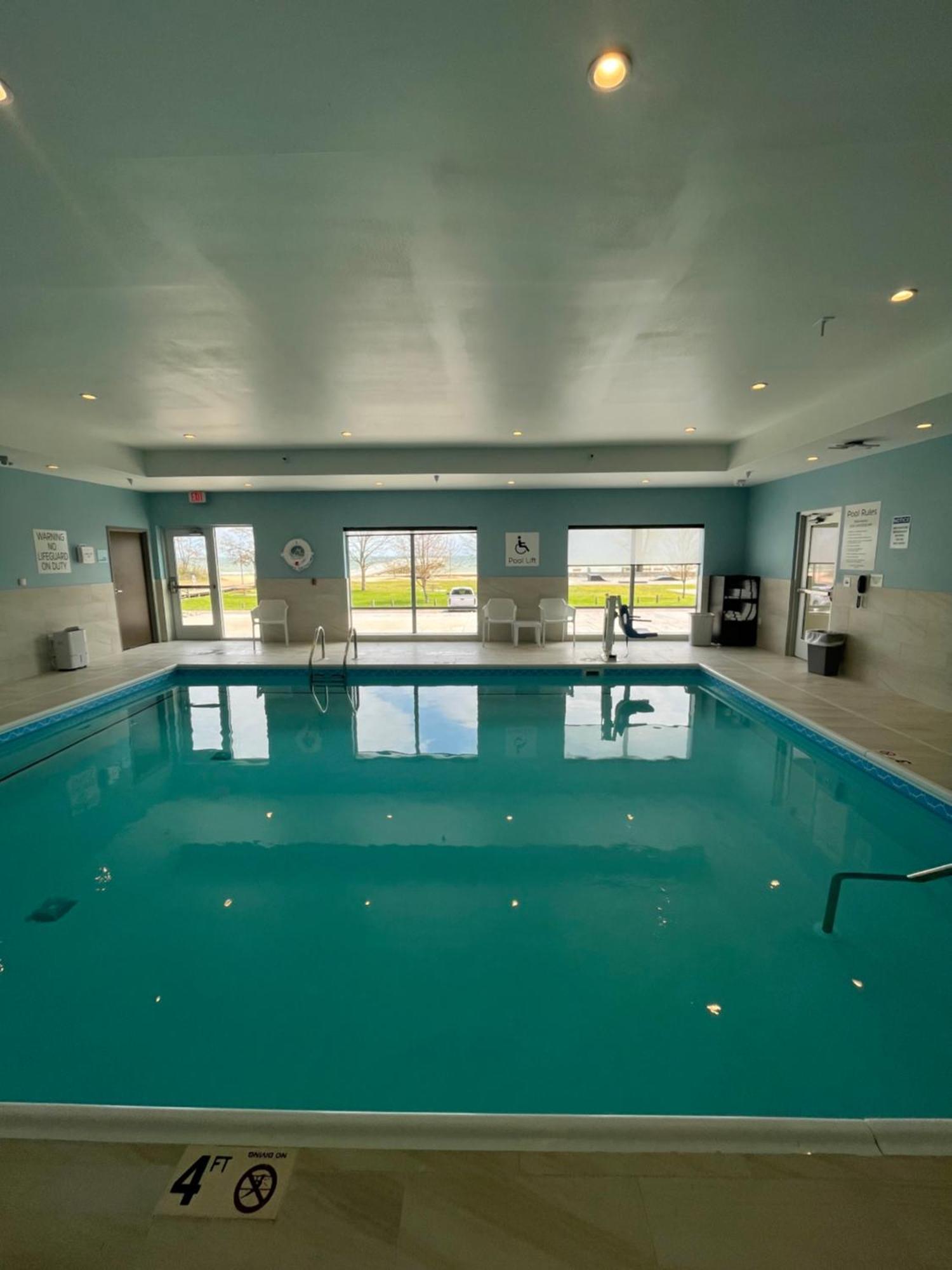 Holiday Inn Express & Suites Oscoda By Ihg Extérieur photo