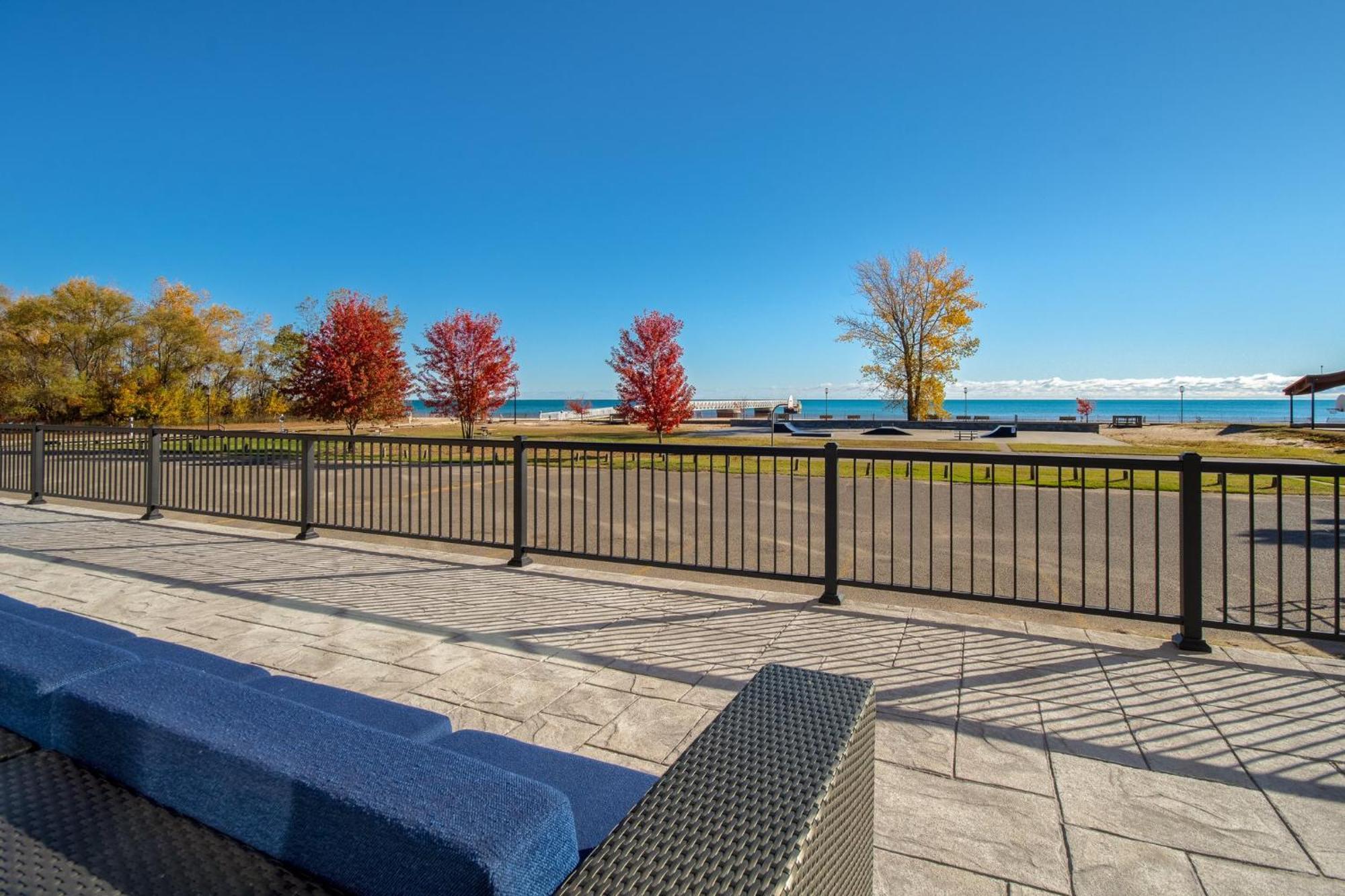 Holiday Inn Express & Suites Oscoda By Ihg Extérieur photo