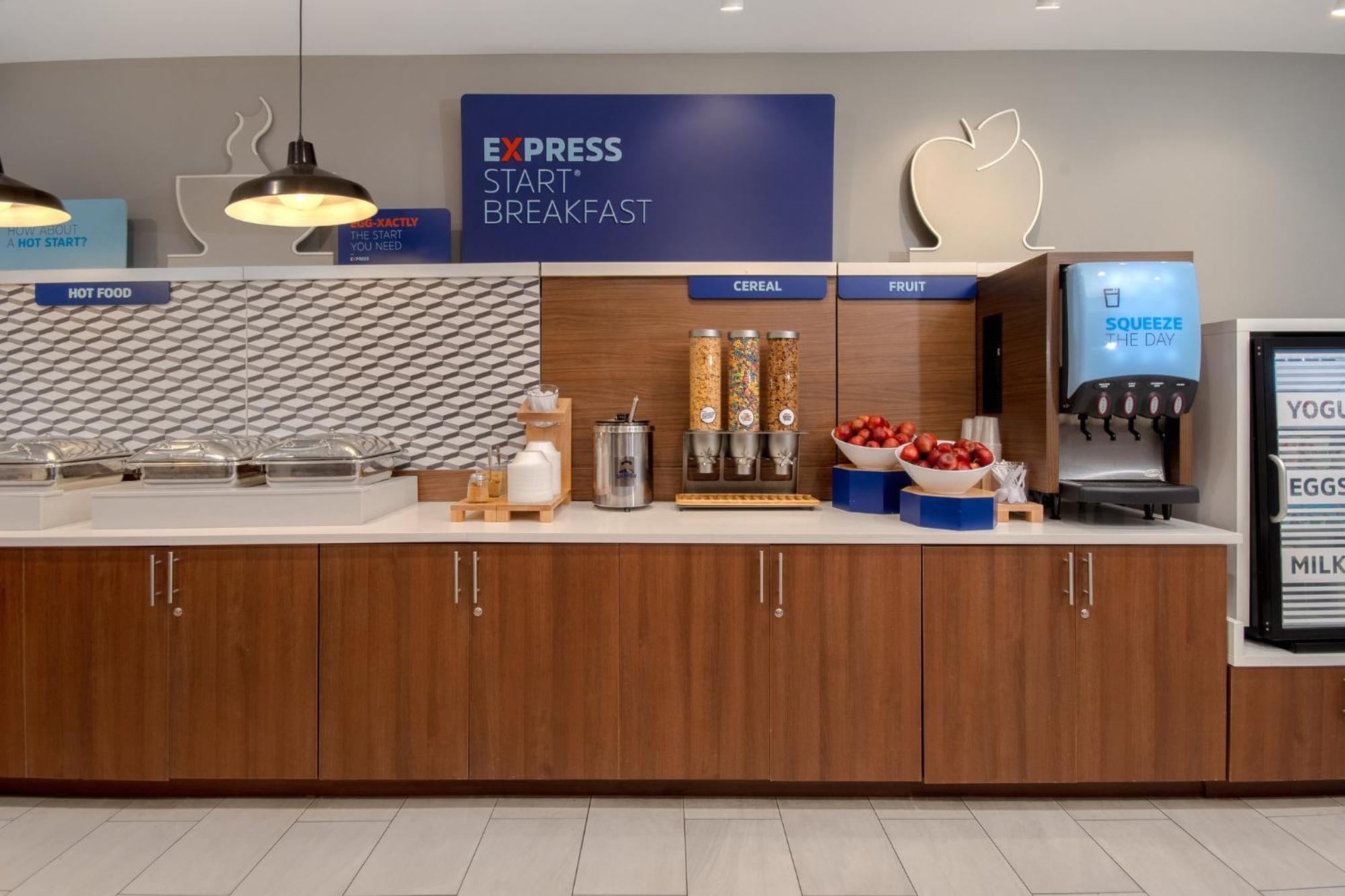 Holiday Inn Express & Suites Oscoda By Ihg Extérieur photo