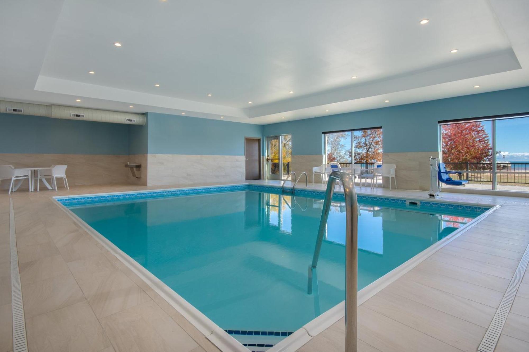 Holiday Inn Express & Suites Oscoda By Ihg Extérieur photo
